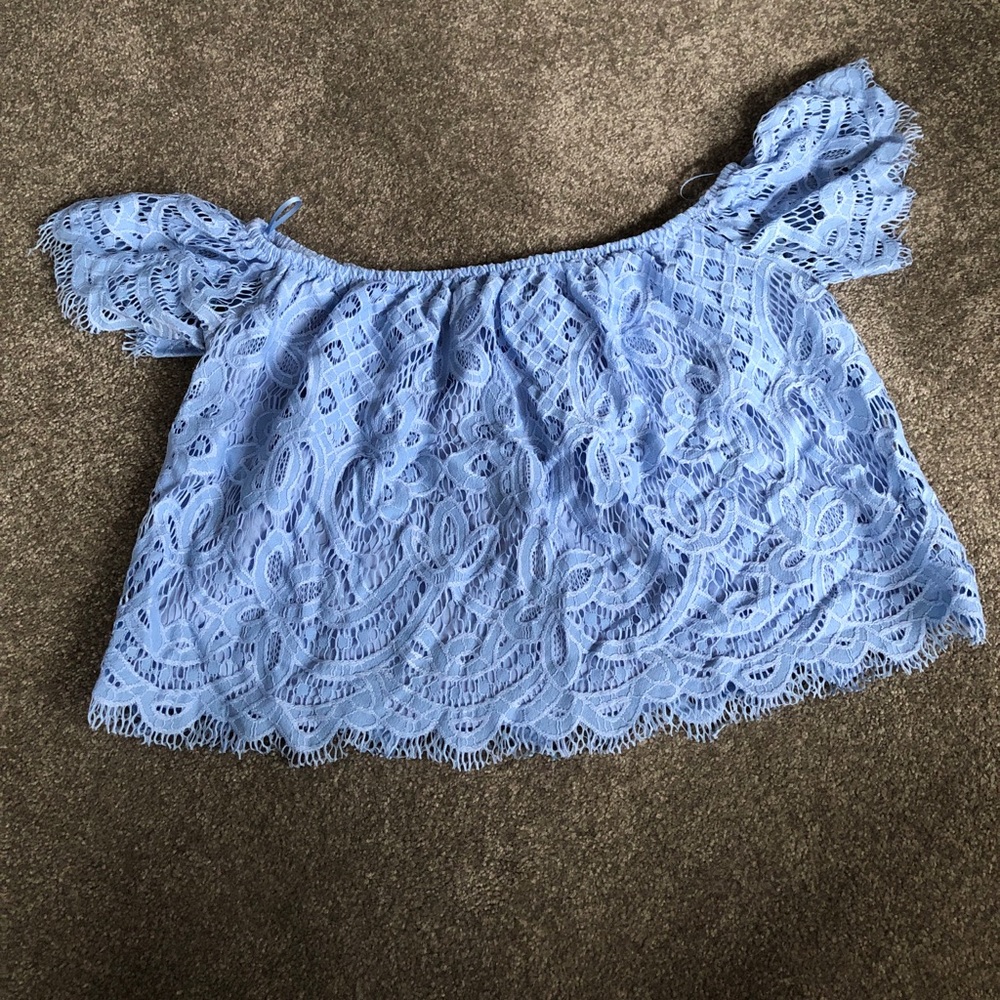 Express off the shoulder lace cropped shirt- XS